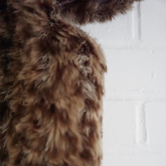 Faux Fur Jacket - Picture 3 of 6